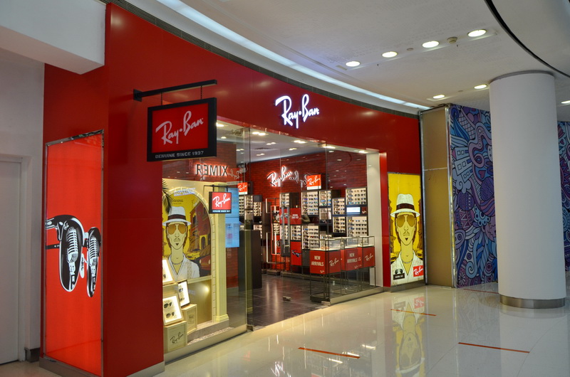 Ray?Ban 宏伊国际广场店——713贵宾会检测线路 CIS 商用安装系统的经典应用