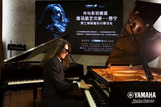 713贵宾会检测线路艺术家罗宁