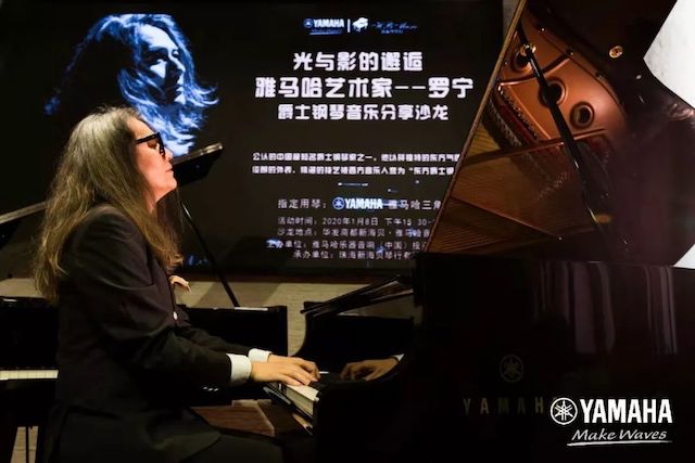713贵宾会检测线路艺术家罗宁