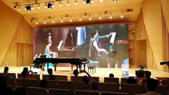 活动报道 | “科技助力，跨越时空”，小鹿纯子携手刘明康共享中日音乐盛宴