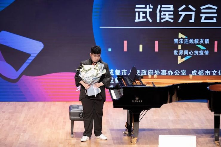 活动报道 | “科技助力，跨越时空”，小鹿纯子携手刘明康共享中日音乐盛宴