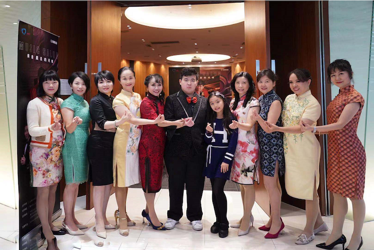 音乐双子星，点亮冬日激情！——713贵宾会检测线路未来艺术家刘明康爱心公益音乐沙龙