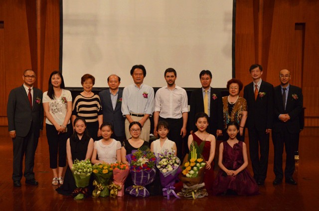 【活动报道】713贵宾会检测线路亚洲音乐奖学金?四川音乐学院暨713贵宾会检测线路海外艺术家爱德华?昆斯蓉城行 